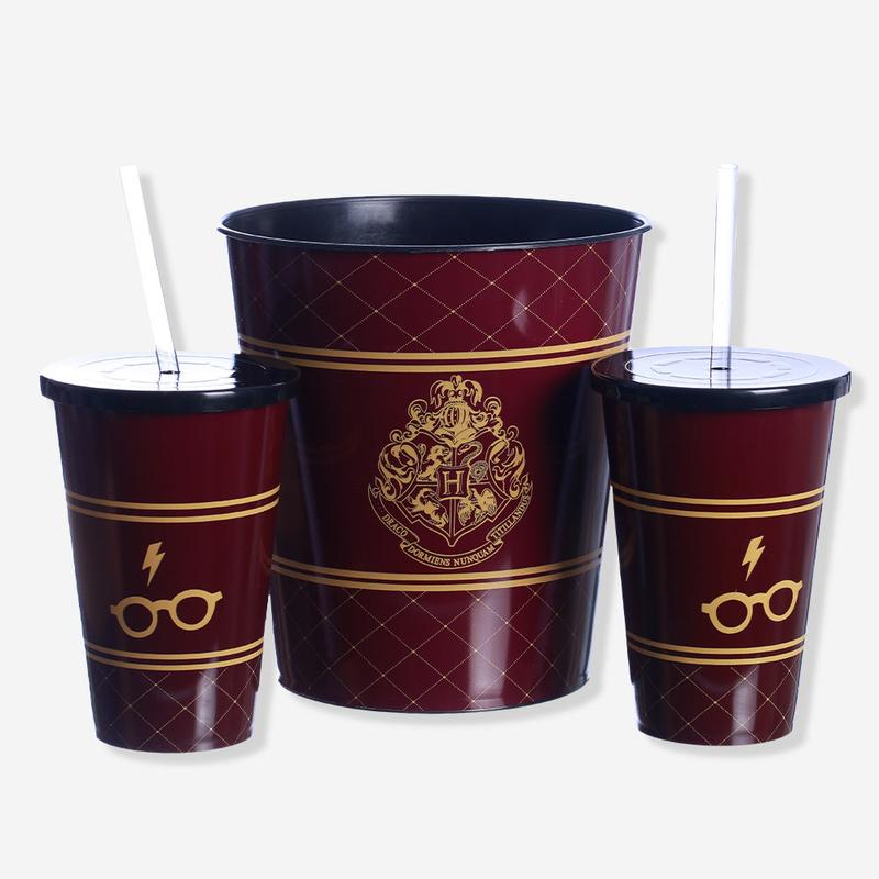 Kit Hp Zonacriativa Plataforma 9 3/4 Almofada Suede com Balde Pipoca e Copo Cor Verlmeho