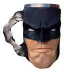 Caneca 3d Batman Cavaleiro Das Trevas Em Resina Dc Cor Preto