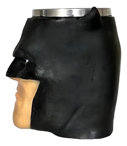 Caneca 3d Batman Cavaleiro Das Trevas Em Resina Dc Cor Preto